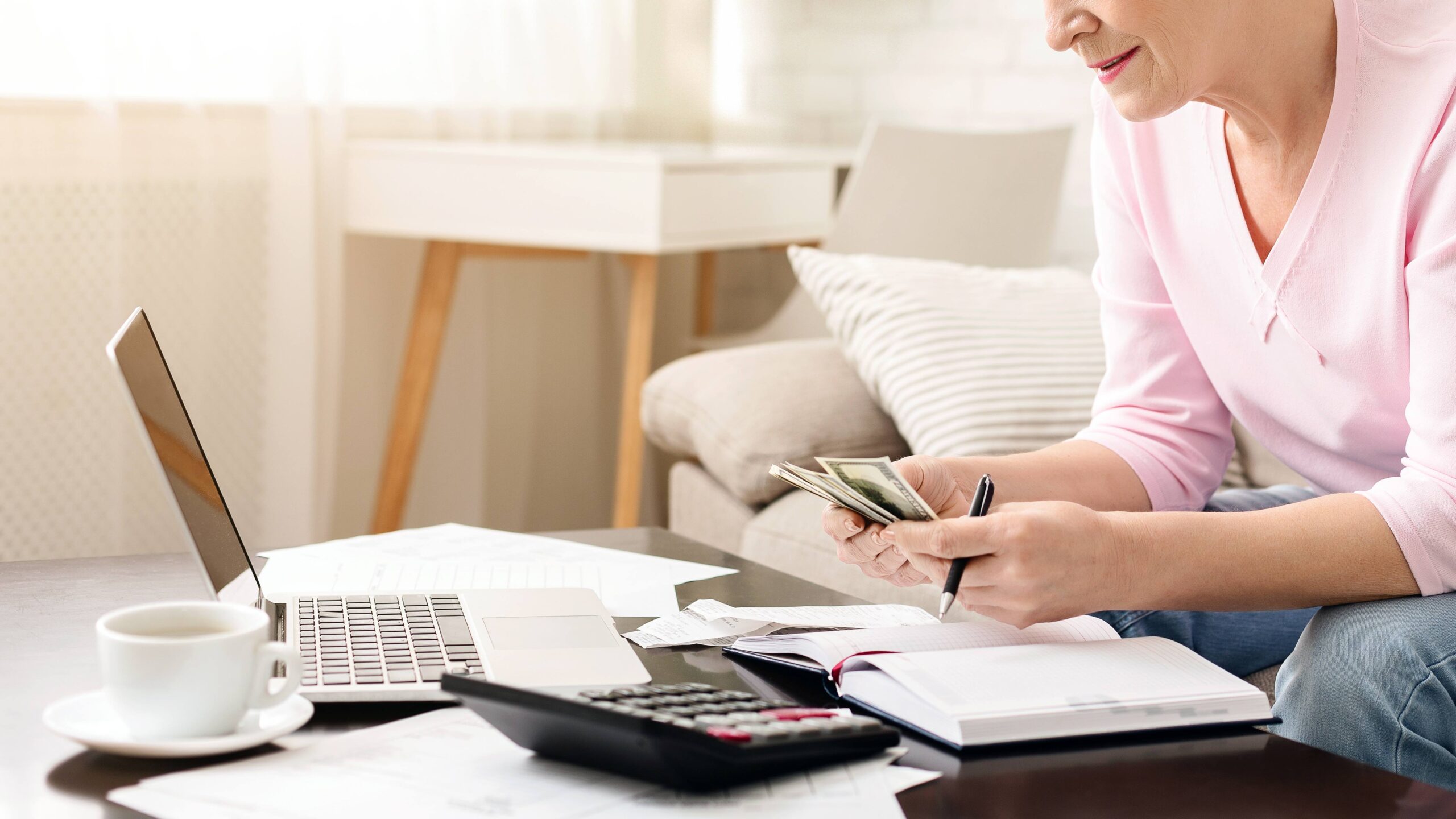 Apps y Fintech: Gestionar Tus Finanzas Personales con Tecnología